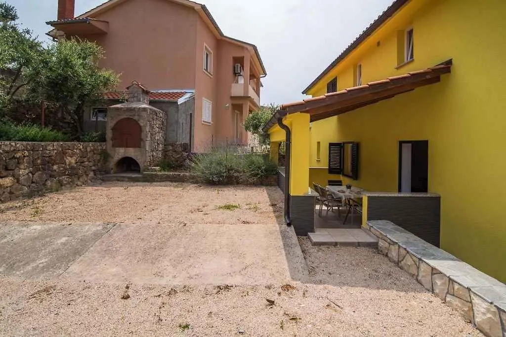 Apartment Vrbnik 21 Croatia