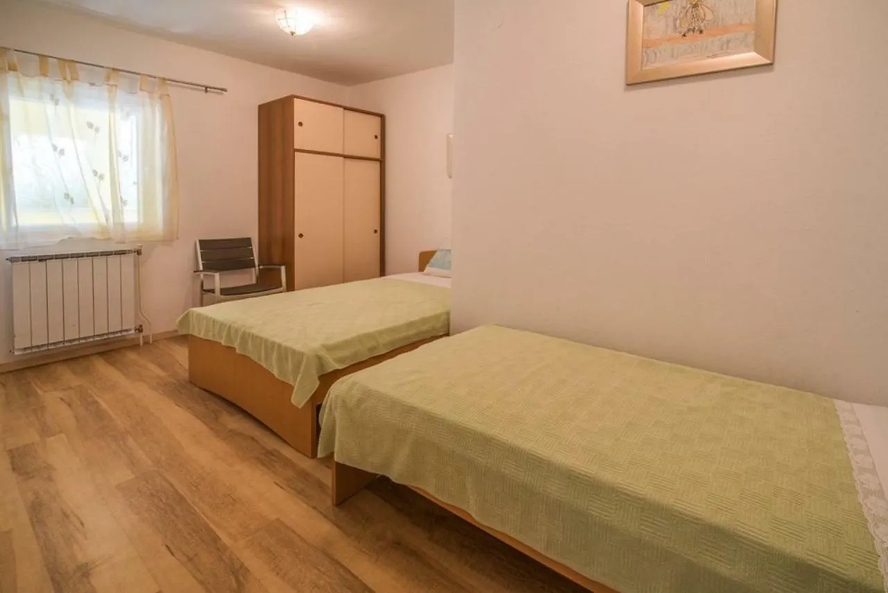 Apartment Vrbnik 21 Croatia